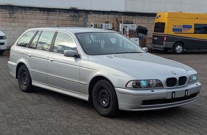 BMW 525