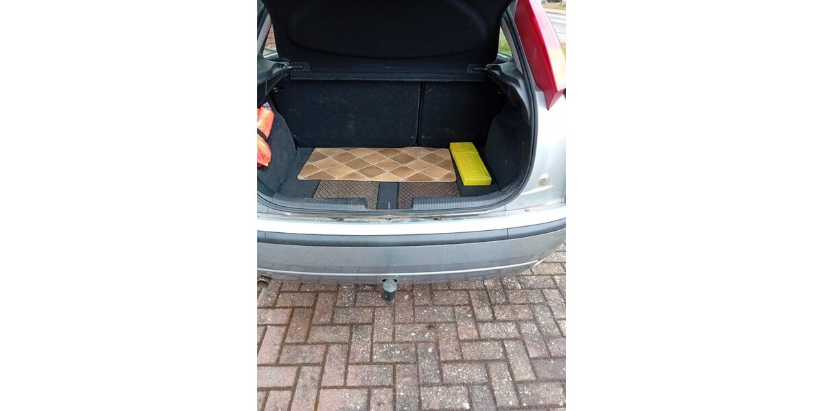 Ford Focus 105.770 km 2.380 &euro; Waldkappel 37284