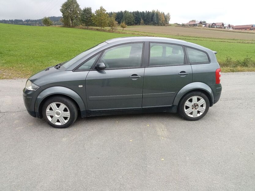 Audi A2 153.000 km 3.490 € Arrach 93474