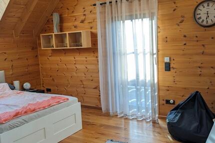 Neuwertige Wohnung mit Terrasse, Garten und EBK zimmer