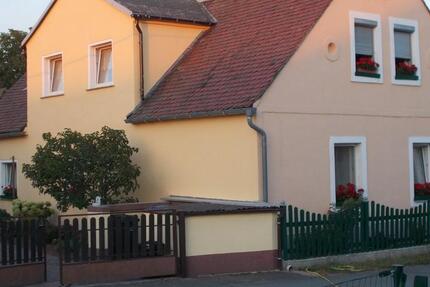Haus Gröditz - 6 Zimmer, 120 m&sup2;, 85.000&euro; | Angebot:27121056
