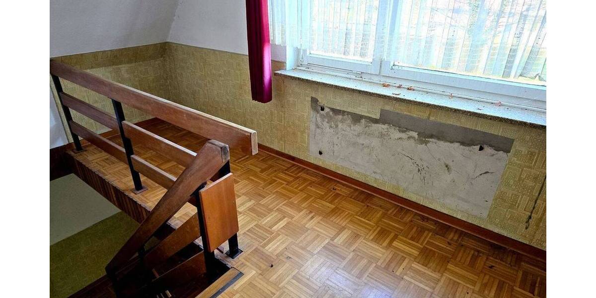 Einfamilienhaus Uplengen / Nordgeorgsfehn Nordgeorgsfehn - 9 Zimmer, 214 m&sup2;, 250.000&euro; | Angebot:26694668