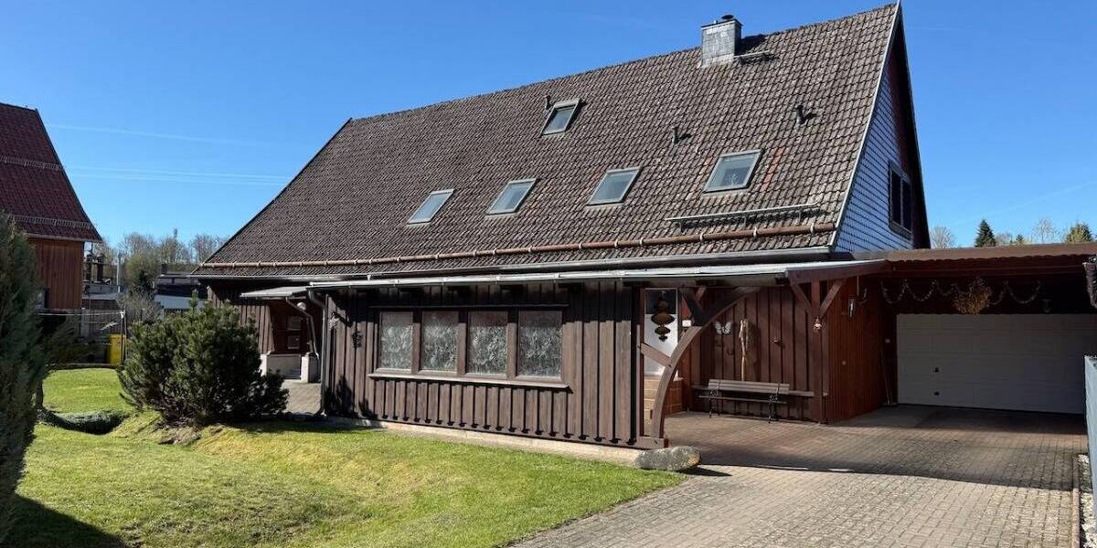 Mehrfamilienhaus, Wohnhaus Königshütte Königshütte - 9 Zimmer, 268 m&sup2;, 219.000&euro; | Angebot:26569531