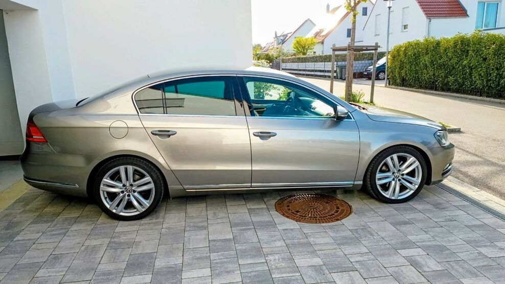 VW Passat 180.000 km 10.000 € Regensburg 93055