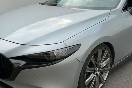 Mazda 3 89.023 km 8.500 &euro; Mannheim 68167