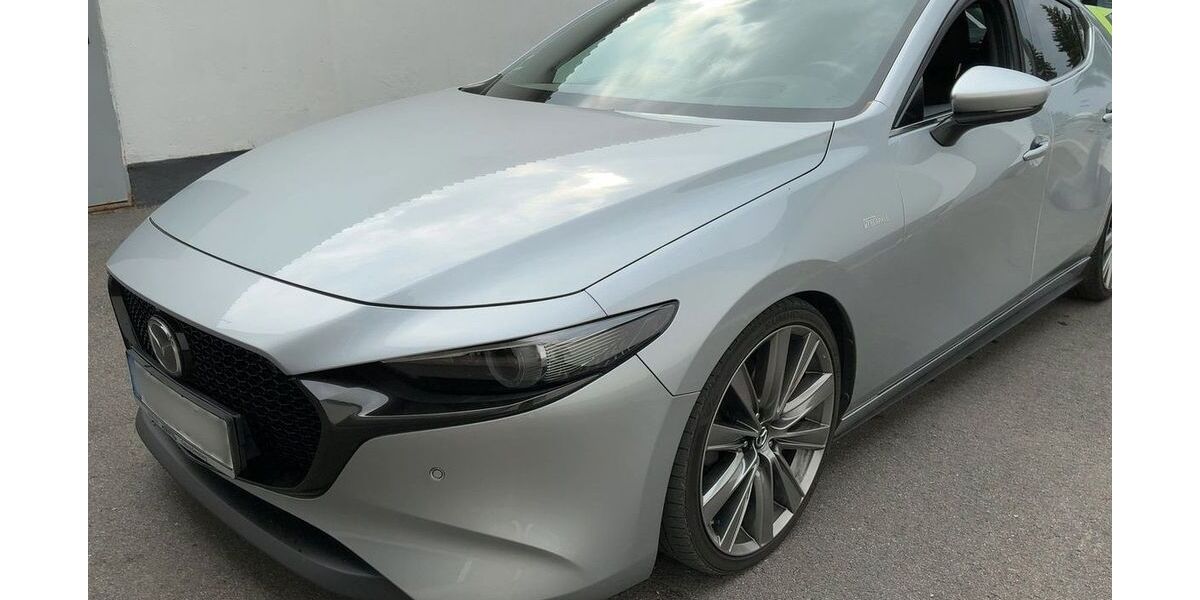 Mazda 3 89.023 km 8.500 &euro; Mannheim 68167