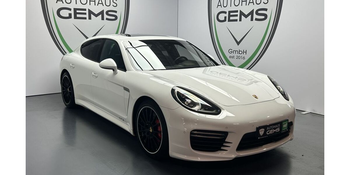 Porsche Panamera 48.158 km 63.900 &euro; Königswinter 53639