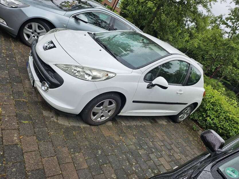 Peugeot 207 172.000 km 990 € Willich 47877