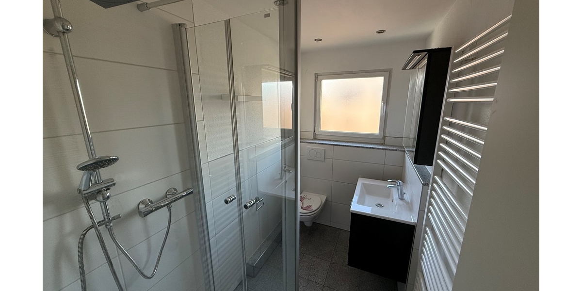 1 bis 2-Famlienhaus in Herrenberg - ruhige und gute Lage mit großem Garten