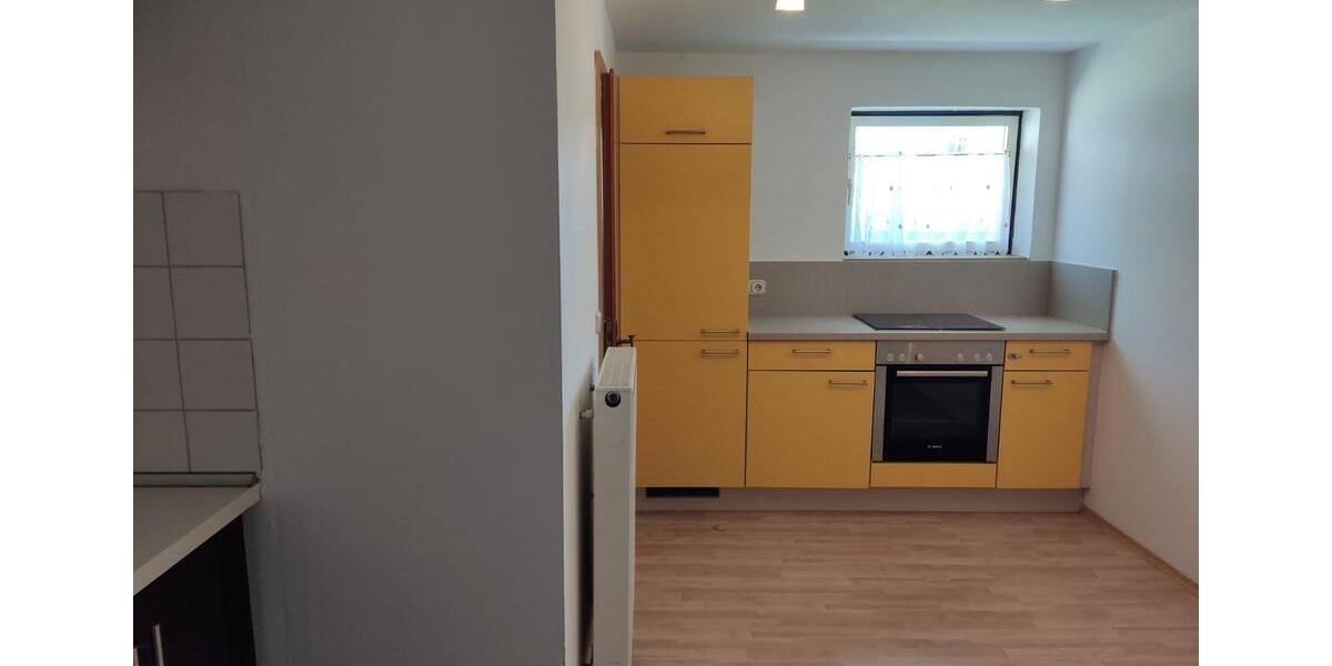 Etagenwohnung Volkach - 1 Zimmer, 35 m&sup2;, 300&euro; | Angebot:26395887