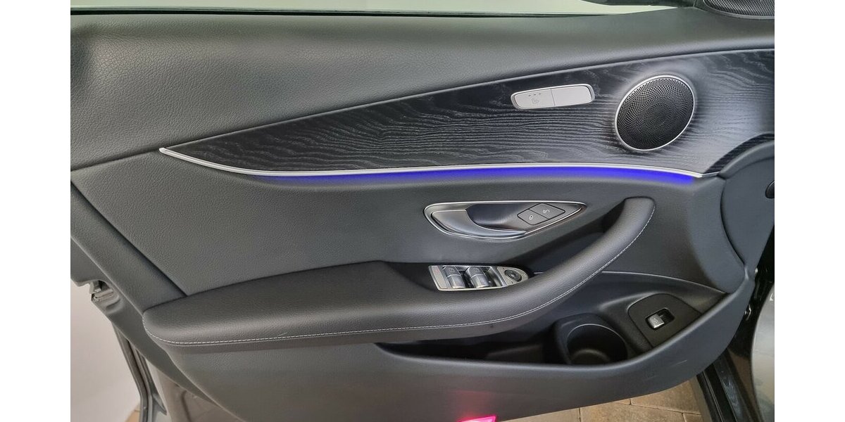 Mercedes-Benz E 200 dA LED AHK Navi Widescreen MBUX Leder 57.900 km 29.999 &euro; Garrel 49681