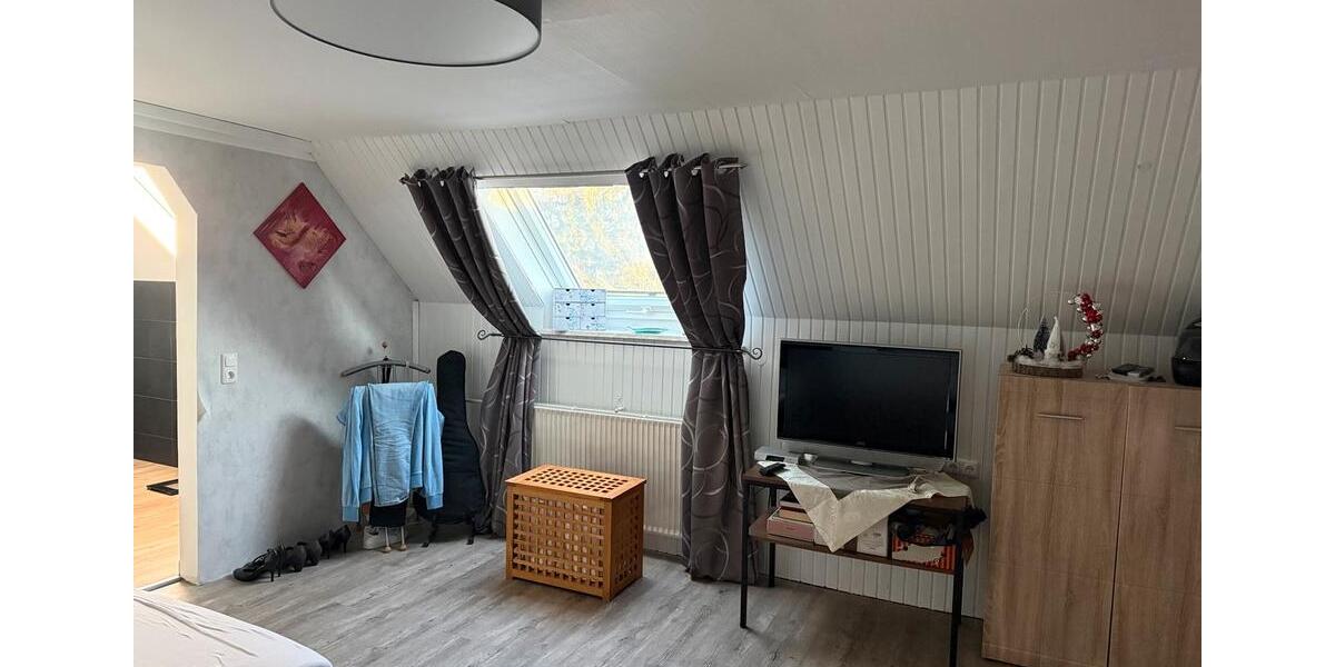 Dachgeschoßwohnung Lahntal - 1 Zimmer, 75 m&sup2;, 750&euro; | Angebot:26254523