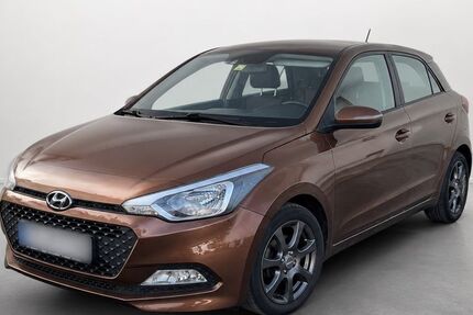 Hyundai i20 90.300 km 8.699 &euro; Neuhof 36119