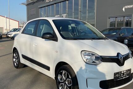 Renault Twingo 24.527 km 10.977 &euro; Fürth 90763