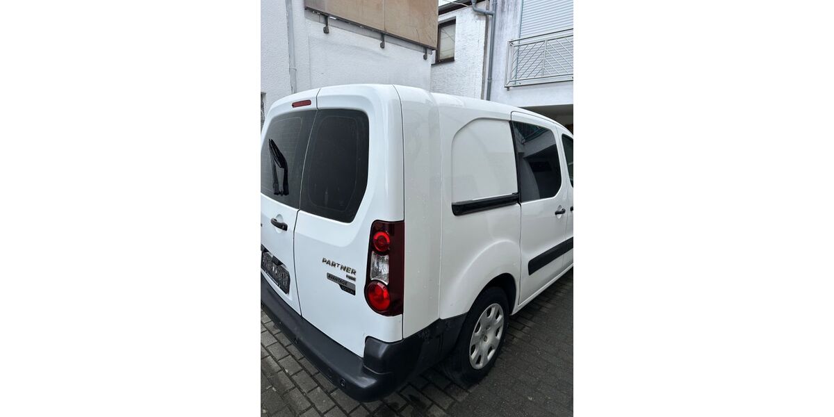 Peugeot Partner 190.000 km 4.900 &euro; Darmstadt 64291