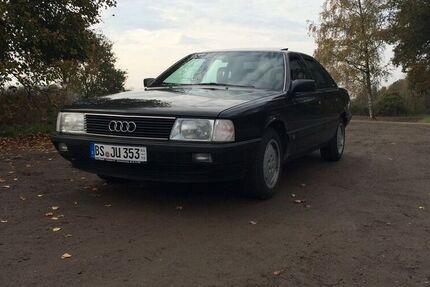 Audi 100