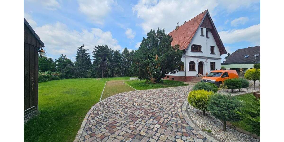 Einfamilienhaus Großpösna - 8 Zimmer, 217 m&sup2;, 2.520&euro; | Angebot:22434763