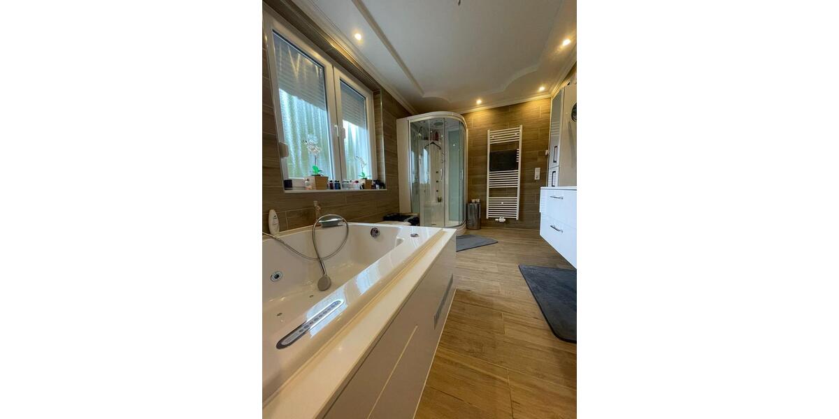 Einfamilienhaus Loxstedt - 10 Zimmer, 325 m&sup2;, 499.900&euro; | Angebot:26286628