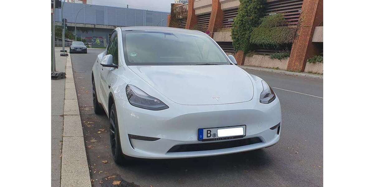 Tesla Model Y 14.390 km 37.300 &euro; Berlin, Stadt 10589