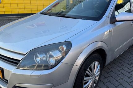 Opel Astra 138.000 km 2.999 &euro; Berlin 13055