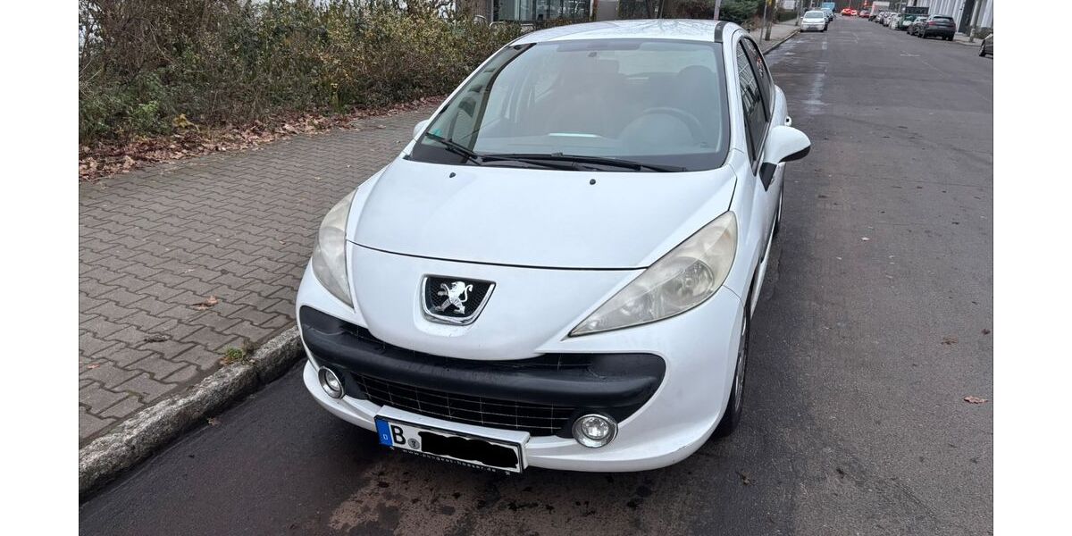 Peugeot 207 199.000 km 2.900 € Berlin 12489