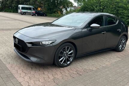 Mazda 3 78.000 km 17.800 &euro; Schwalbach 66773