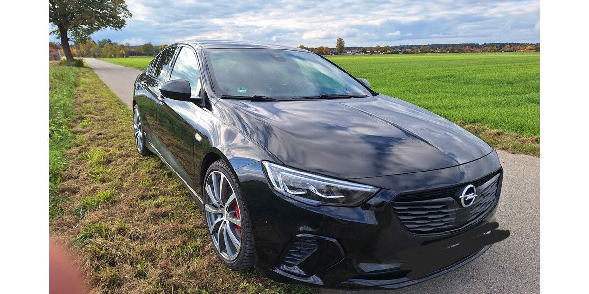 Opel Insignia Grand Sport 2.0 BTurbo D 4x4 Autom.GSI 75.500 km 22.500 &euro; Sauerlach 82054