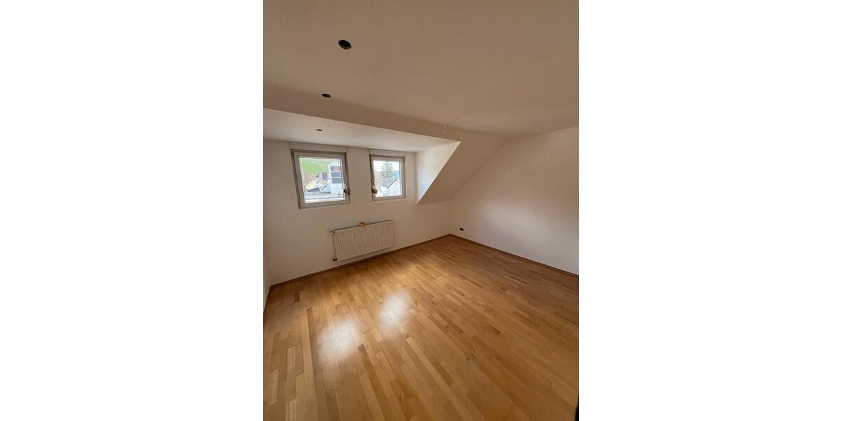 Etagenwohnung Sinzig - 4 Zimmer, 90 m&sup2;, 980&euro; | Angebot:25920819