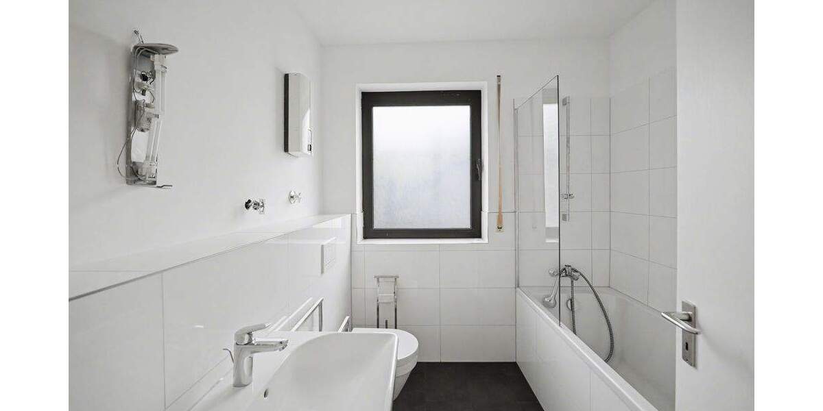 Etagenwohnung Bonn / Mehlem Mehlem - 3 Zimmer, 83 m&sup2;, 1.100&euro; | Angebot:25030661