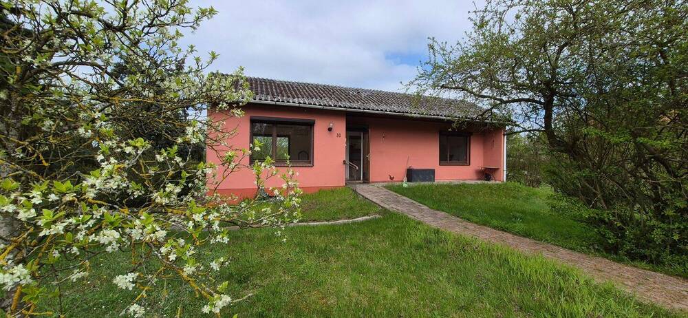 Direkt am Elbdeich * Kleiner, feiner Bungalow auf großem Grundstück mit EBK, Kamin und Garage - Bungalow Höhbeck Vietze | Angebot:26346898