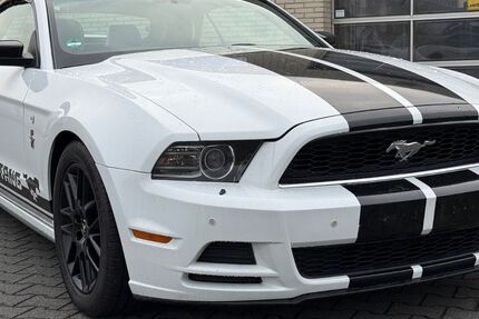 Ford Mustang 158.813 km 12.990 &euro; Gronau 48599
