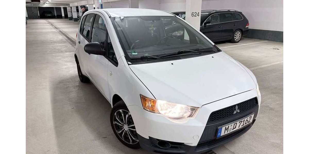 Mitsubishi Colt 236.000 km 1.300 &euro; munchen 85540