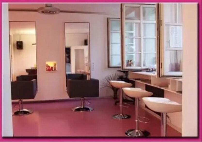 Biete Stuhlmiete in Friseurladen HD-Altstadt zimmer