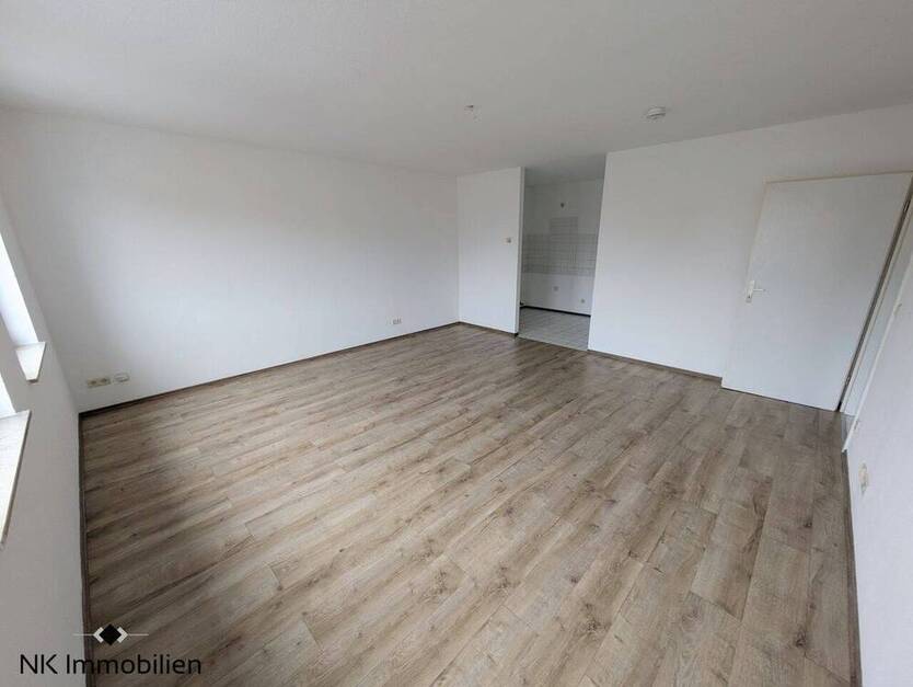 ++ wunderschöne 2-Raum-Wohnung in Schloßchemnitz - ab sofort bezugsfrei ++