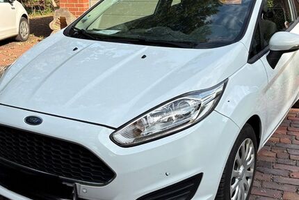 Ford Fiesta 105.000 km 7.799 &euro; Hamburg 20251