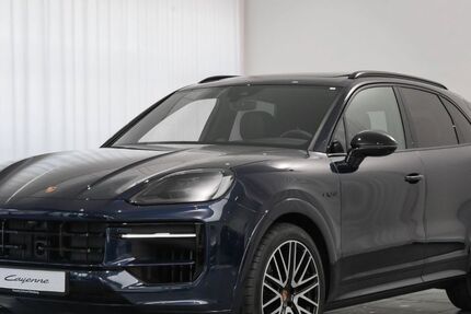 Porsche Cayenne 2.500 km 138.890 &euro; Leer 26789