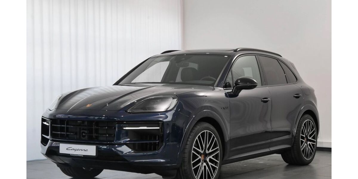 Porsche Cayenne 2.500 km 138.890 &euro; Leer 26789