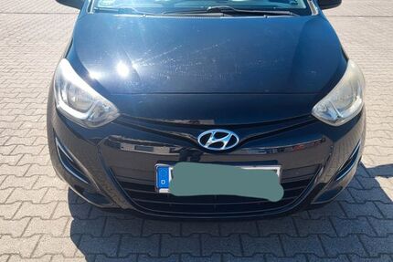 Hyundai i20 117.300 km 4.500 &euro; Wilhelmshaven 26389