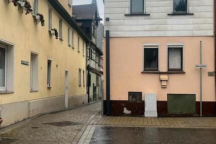 Haus Braubach - 8 Zimmer, 102 m&sup2;, 135.000&euro; | Angebot:25512714