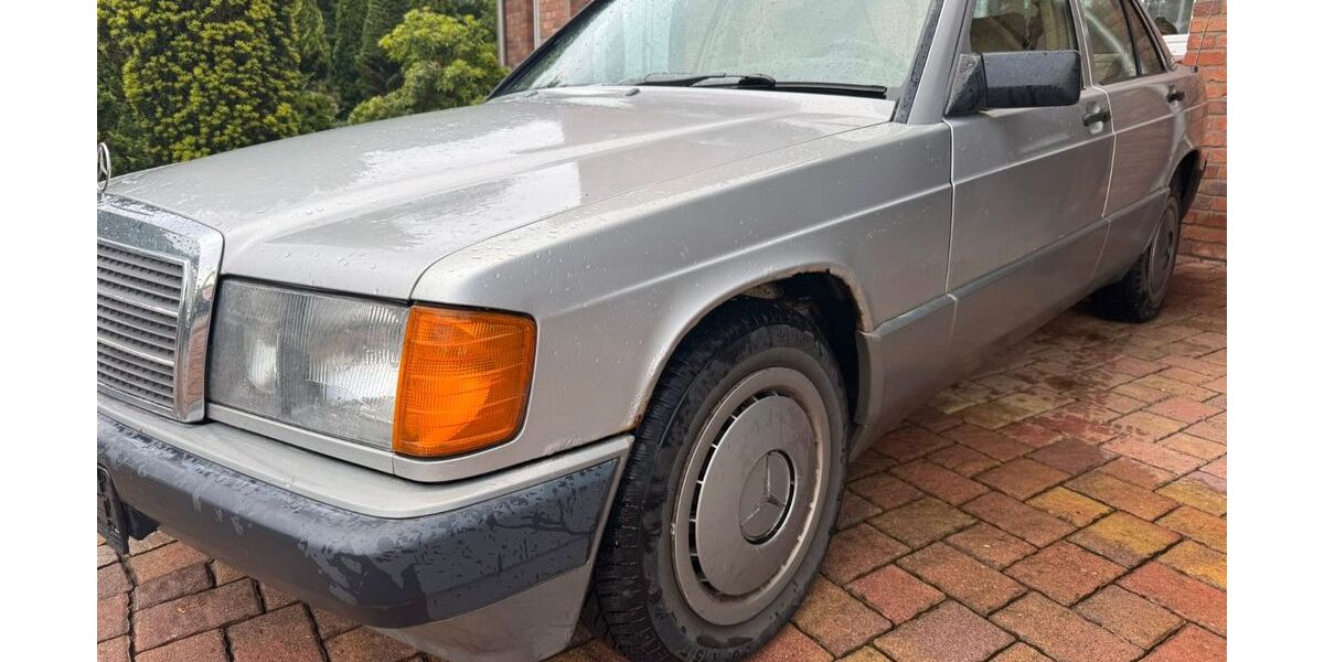 Mercedes-Benz 190 238.242 km 1.550 &euro; Neu Wulmstorf 21629