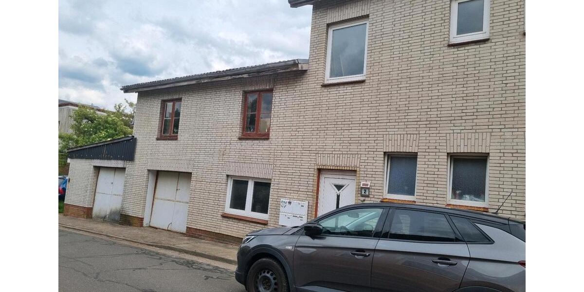 Mehrfamilienhaus, Wohnhaus Wesselburen - 5 Zimmer, 175 m&sup2;, 125.000&euro; | Angebot:27023253
