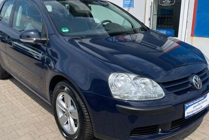 VW Golf 220.402 km 2.499 &euro; Jade 26349
