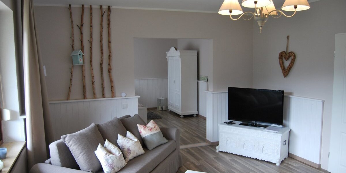 Sehr schöne 2,5 Zimmer Wohnung in Sonniger Lage - Etagenwohnung Bad Wildbad Sommerberg | Angebot:27298314