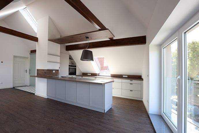 Haus mit 300 m² Wfl.Erstbezug nach KernsanierungEnergiekl. A+ 7 zimmer