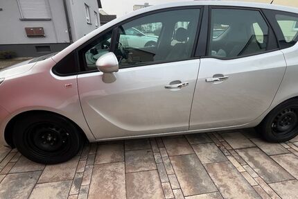 Opel Meriva 75.000 km 8.499 &euro; Stutensee 76297
