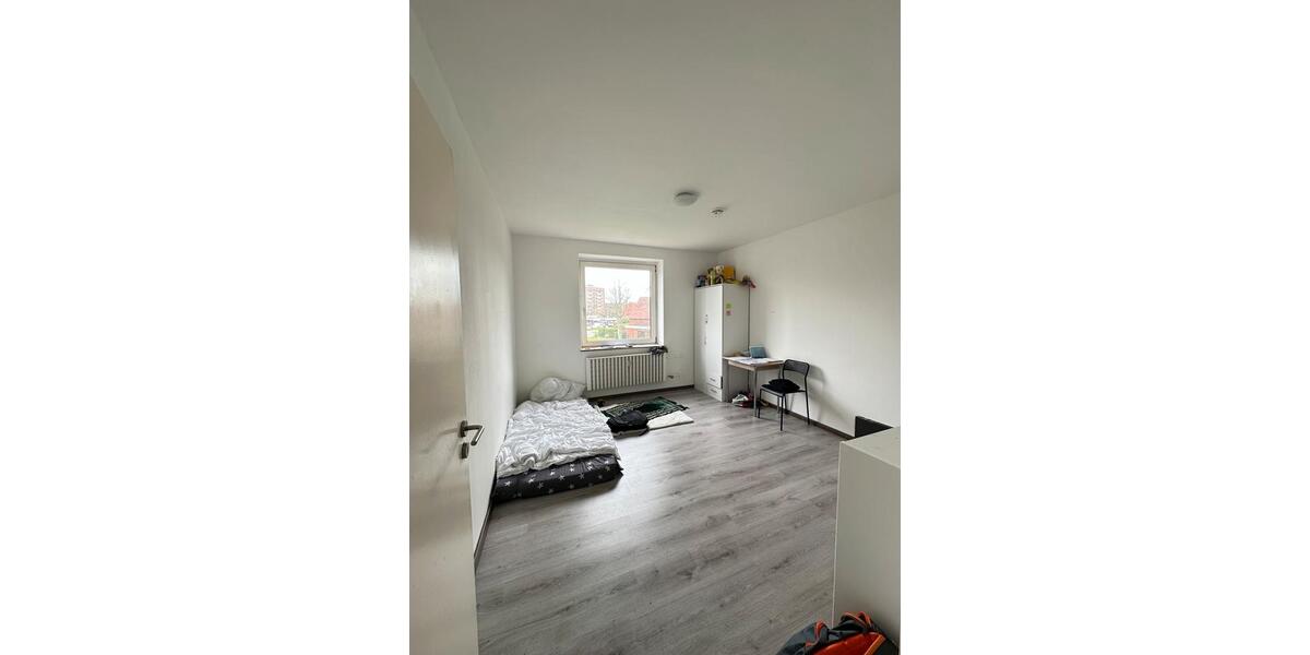 Erdgeschoßwohnung Norden - 3 Zimmer, 66 m&sup2;, 450&euro; | Angebot:26299510