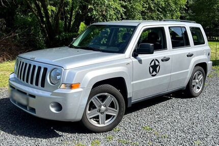 Jeep Patriot 195.000 km 5.999 &euro; Grevenbroich 41517