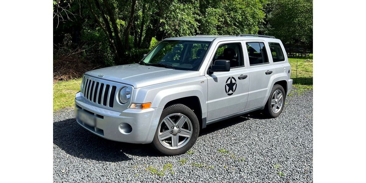 Jeep Patriot 195.000 km 5.999 &euro; Grevenbroich 41517