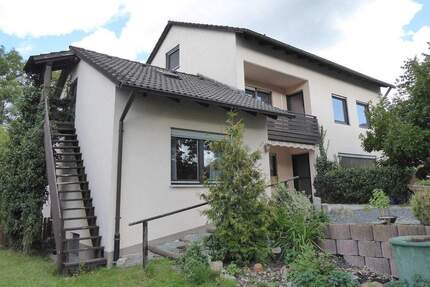 Haus Weidenberg Untersteinach - 9 Zimmer, 260 m&sup2;, 398.000&euro; | Angebot:24634199