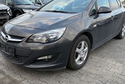 Opel Astra 72.000 km 5.999 &euro; Rosenheim 83026